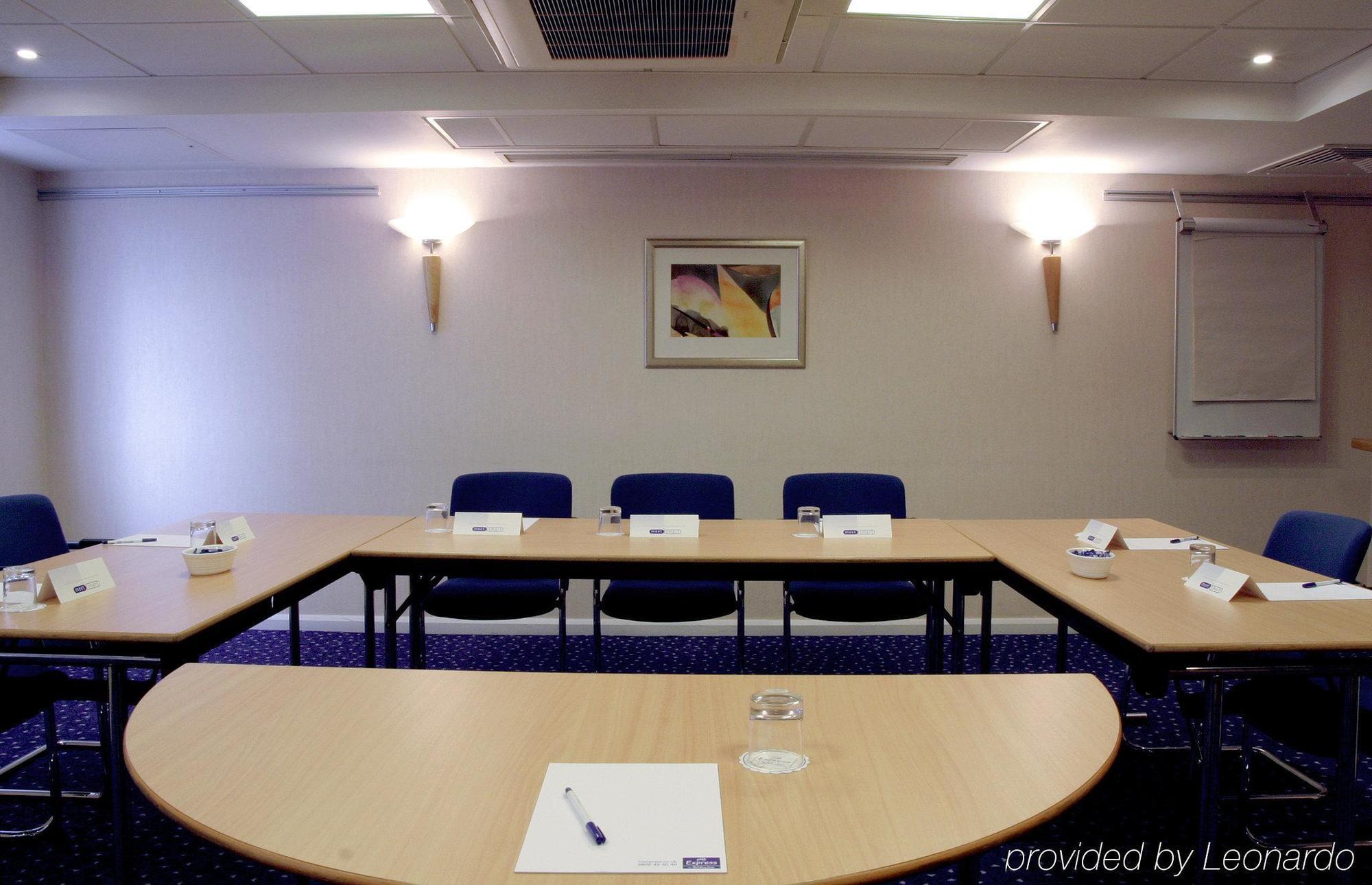Express London Airport By Ihg 3* Luton (Bedfordshire)