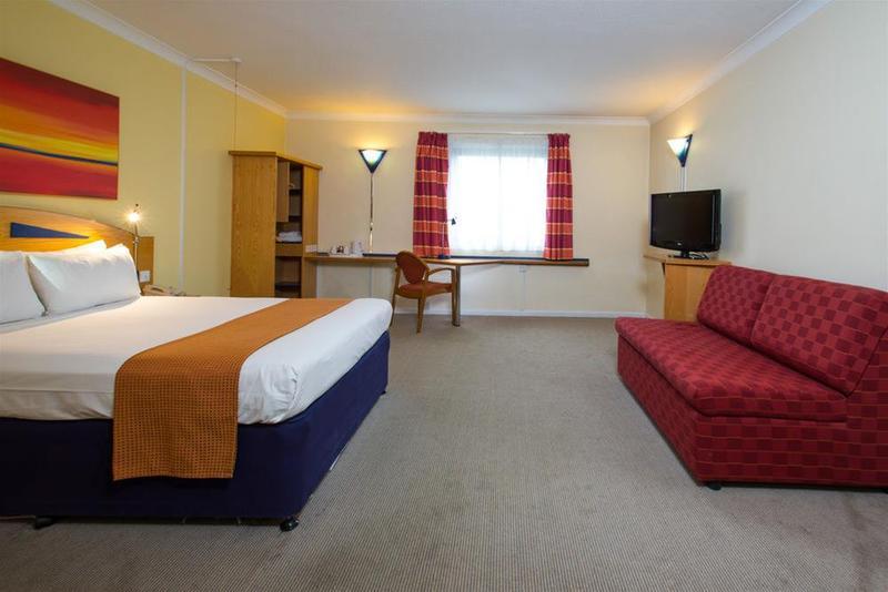 Express London Luton Airport By Ihg Luton (Bedfordshire)