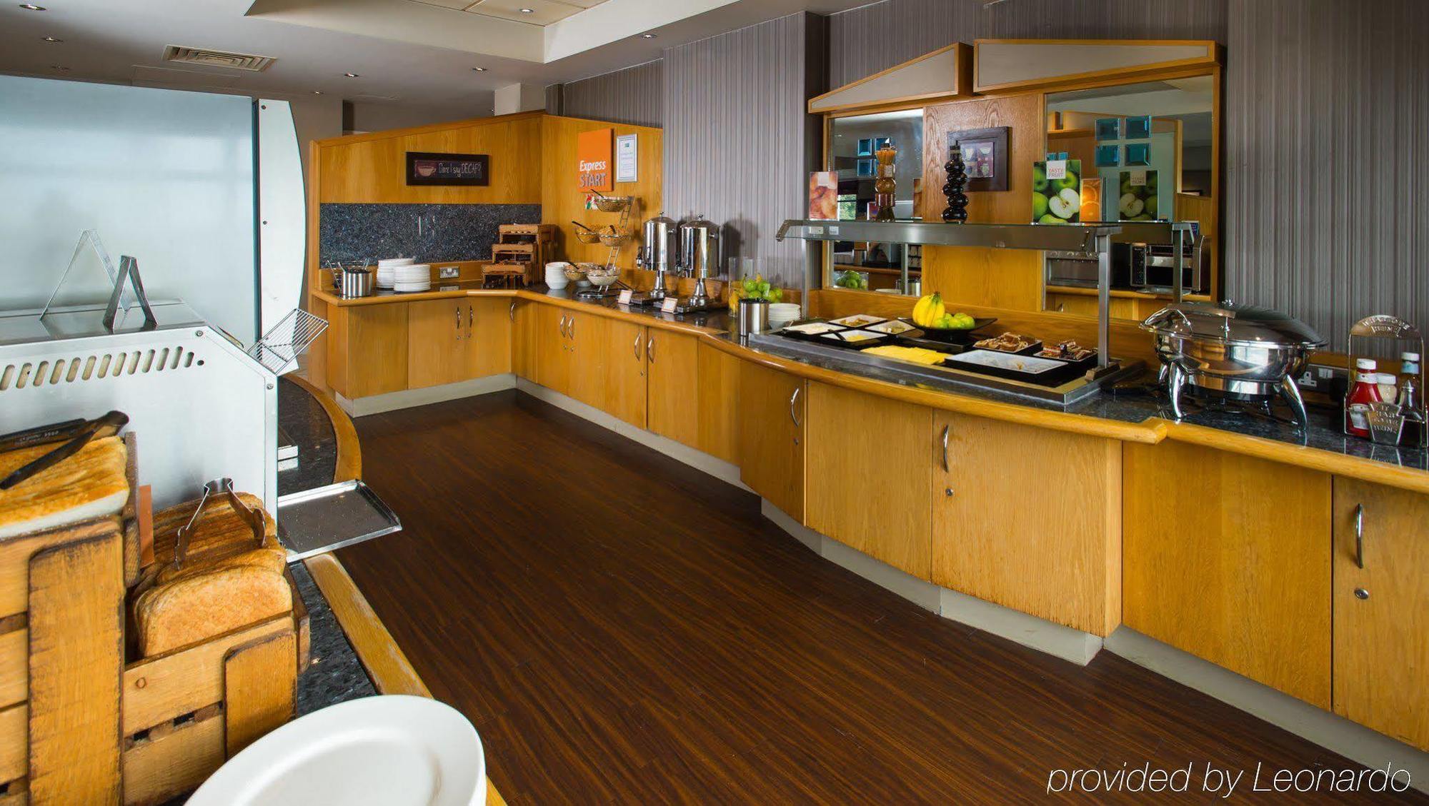 Hotel Express London Airport By Ihg Luton (Bedfordshire)