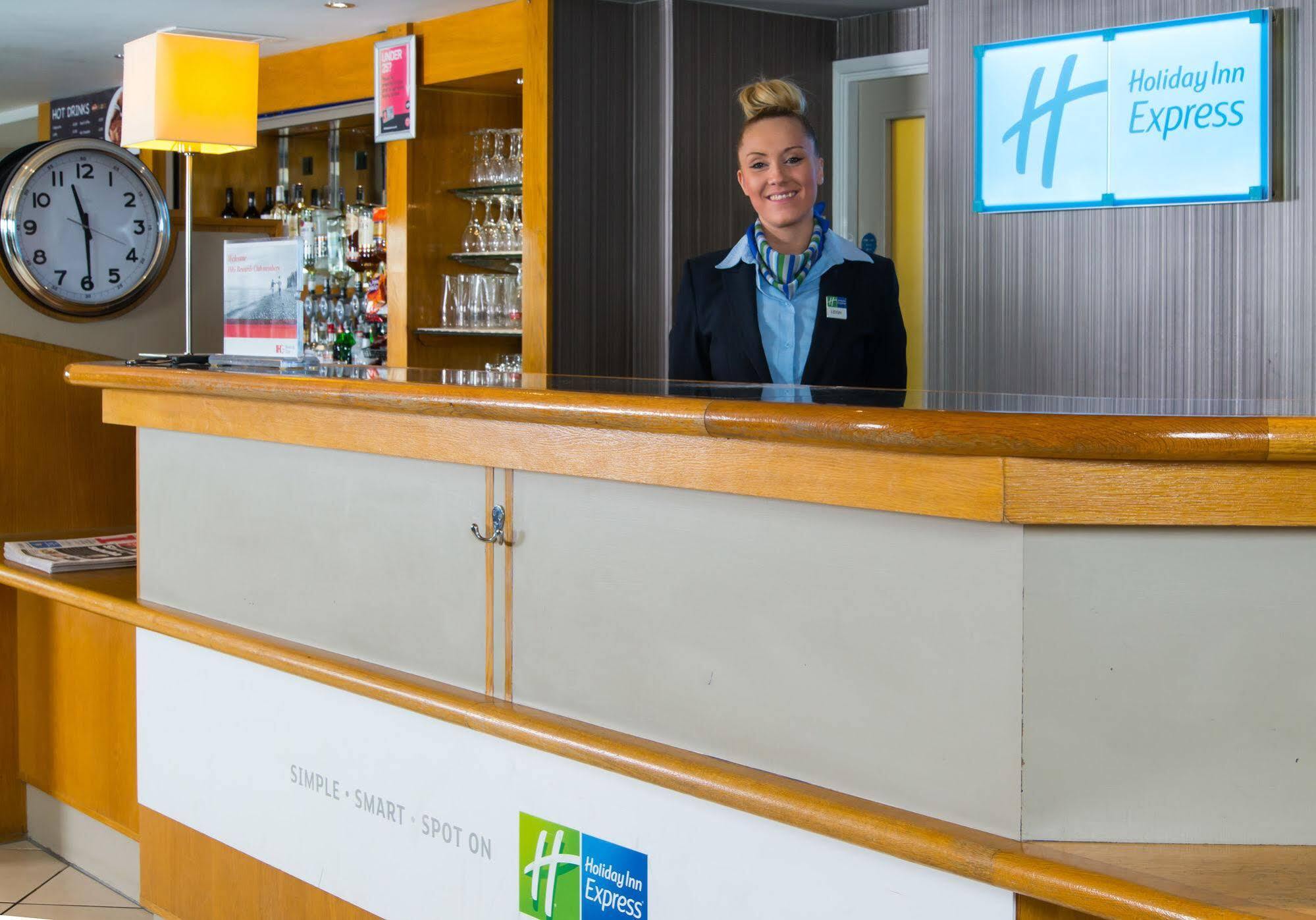 Hotel Express London Luton Airport By Ihg Luton (Bedfordshire)